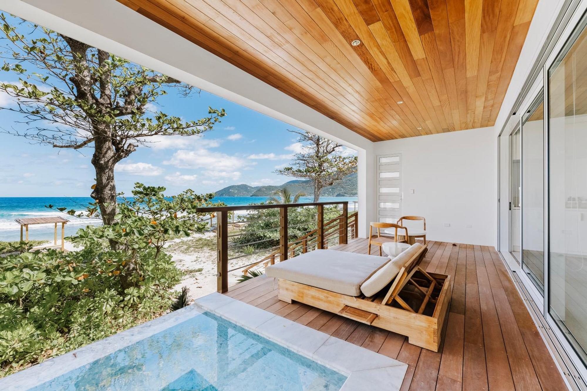 Long Bay Beach Resort Freshwater Pond 외부 사진